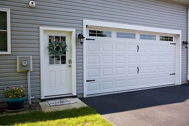 24/7 Emergency Garage Door Panel Replacement experts in Lac qui Parle County County, MN